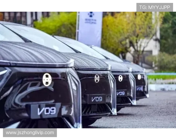 未来足球明星座驾的科技与豪华结合引领潮流新风尚