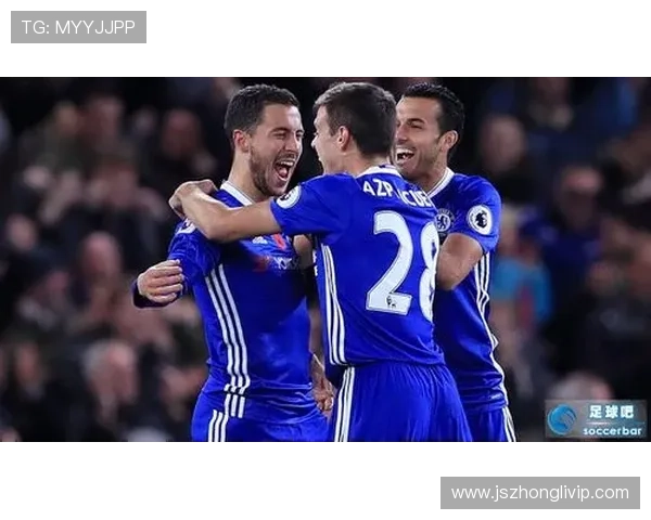 足球巨星们身着西装优雅合影展现风采与魅力的精彩瞬间