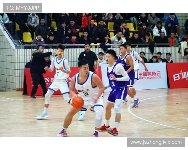 重庆篮球队在世界锦标赛中的奋勇拼搏与辉煌成就回顾